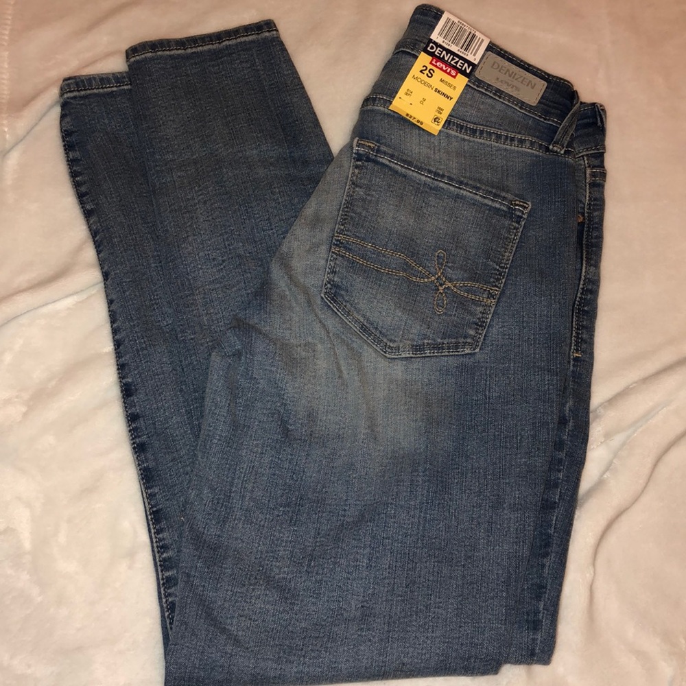 Levi skinny jeans